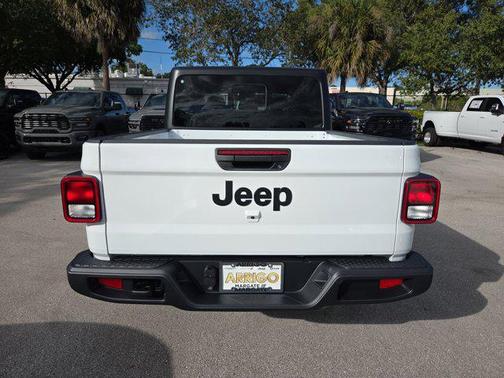 2026 Jeep Gladiator Sport S