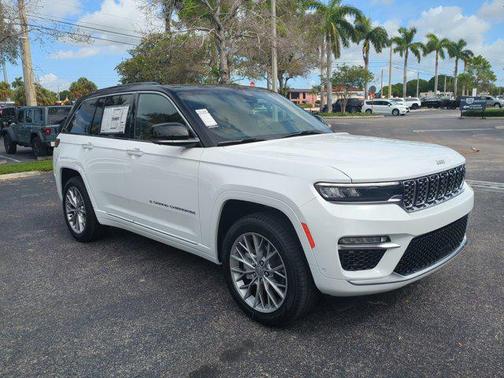 2025 Jeep Grand Cherokee Summit