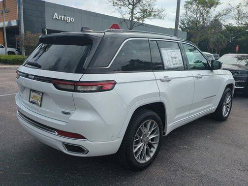 2025 Jeep Grand Cherokee Summit