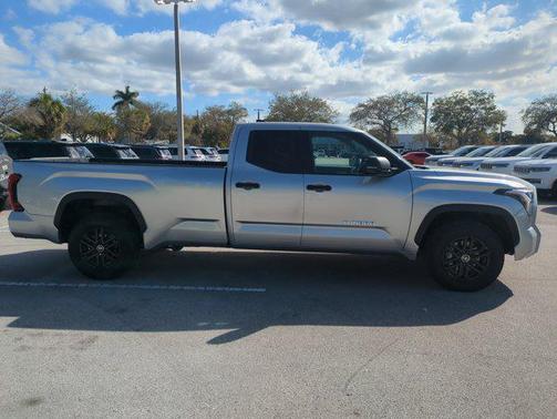 2022 Toyota Tundra SR5