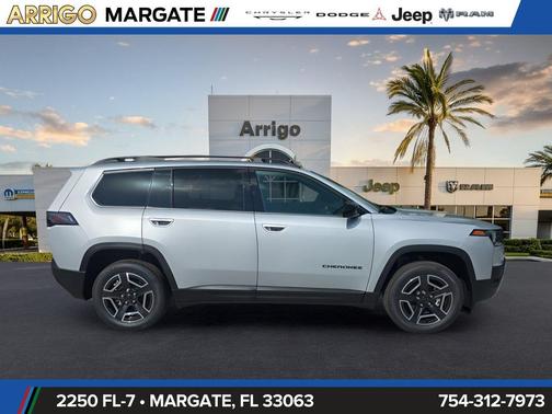 Silver Zynith Clearcoat 2026 Jeep Cherokee Laredo 4x4