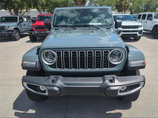Anvil Clearcoat 2025 Jeep Wrangler 4xe Sahara