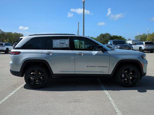 2025 Jeep Grand Cherokee Limited X