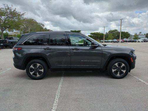 2023 Jeep Grand Cherokee 4xe Base