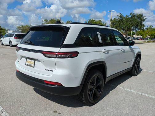 2023 Jeep Grand Cherokee Limited X