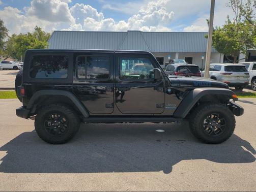Black Clearcoat 2025 Jeep Wrangler 4xe Willys