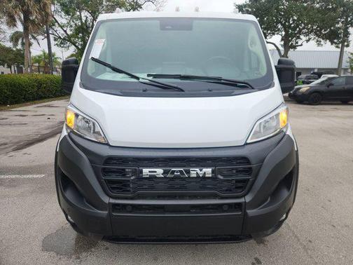 2025 RAM ProMaster 1500 Low Roof