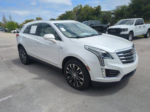 Crystal White Tricoat 2019 Cadillac XT5 Premium Luxury