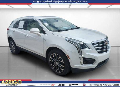 Crystal White Tricoat 2019 Cadillac XT5 Premium Luxury
