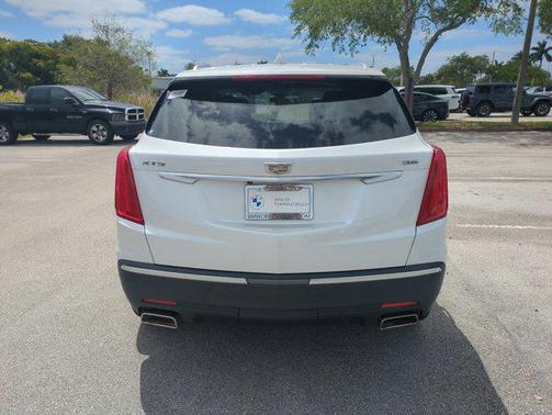 Crystal White Tricoat 2019 Cadillac XT5 Premium Luxury