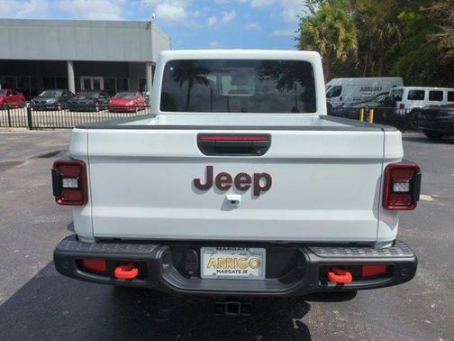 2025 Jeep Gladiator Mojave X