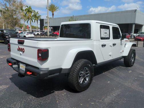 2025 Jeep Gladiator Mojave X