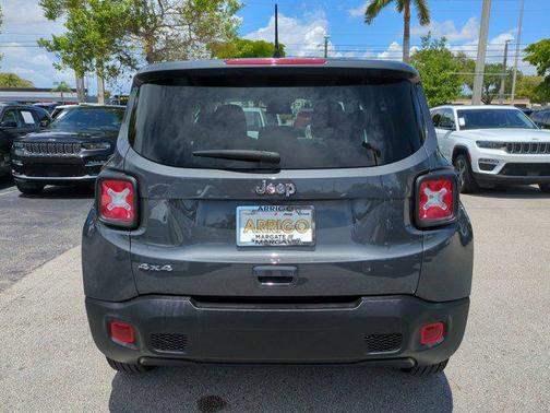 2023 Jeep Renegade Latitude