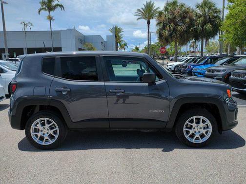 2023 Jeep Renegade Latitude