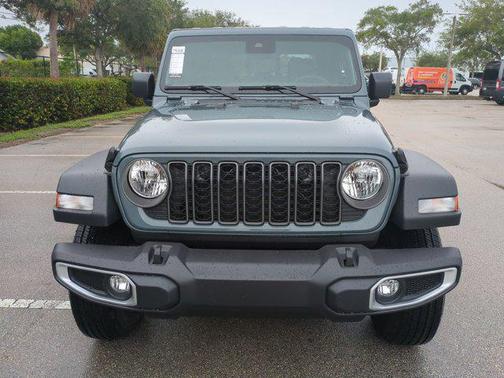 2025 Jeep Gladiator Sport S
