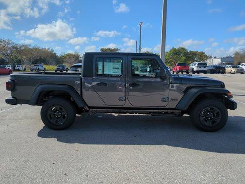 2026 Jeep Gladiator Sport