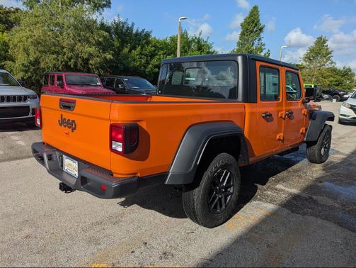 Joose 2026 Jeep Gladiator Sport