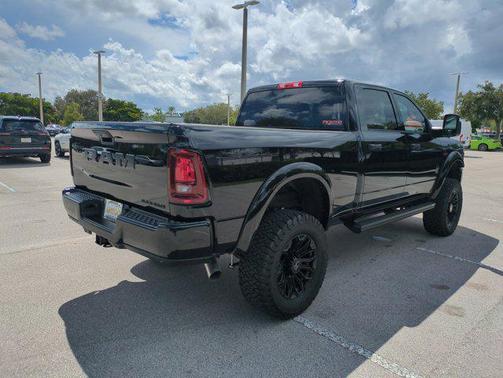 2025 RAM 2500 Big Horn Crew Cab 4x4 6'4' Box