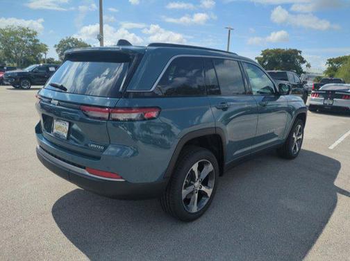 Steel Blue 2026 Jeep Grand Cherokee Limited