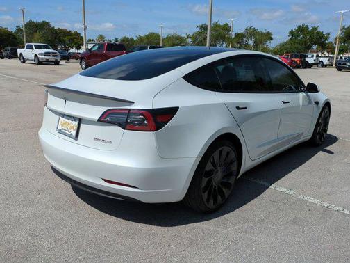 2023 Tesla Model 3 Performance