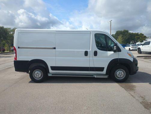 Bright White Clearcoat 2025 RAM ProMaster 2500 Tradesman