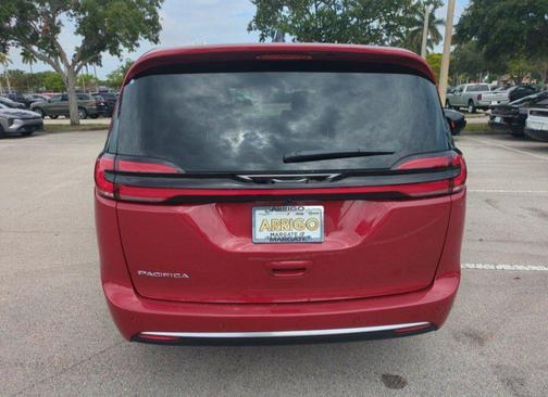 Red Hot Pearlcoat 2027 Chrysler Pacifica L