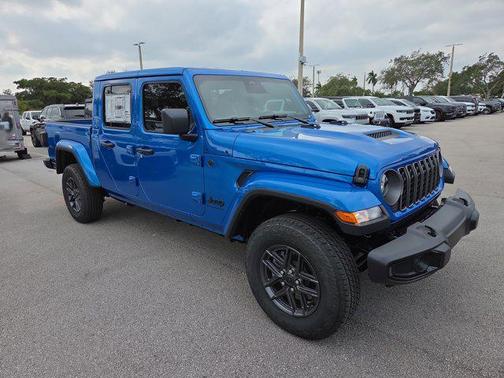 2026 Jeep Gladiator Sport S