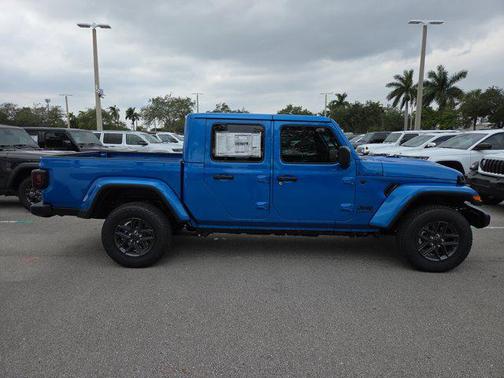 2026 Jeep Gladiator Sport S