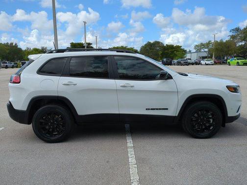 2023 Jeep Cherokee Altitude