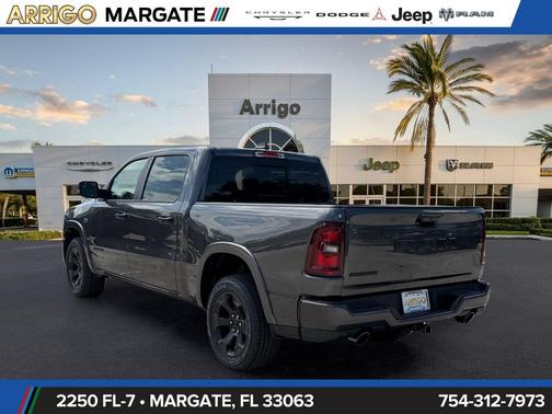 Granite Crystal Metallic Clearcoat 2027 RAM 1500 Big Horn/Lone Star