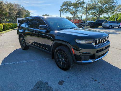 2023 Jeep Grand Cherokee L Laredo