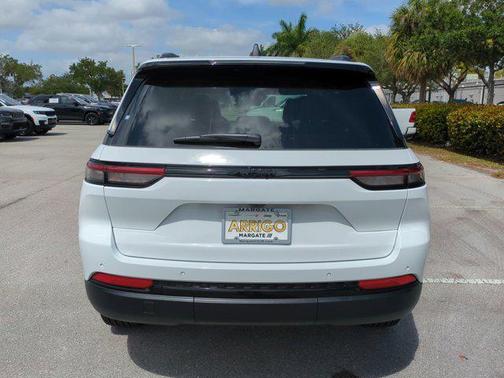 2025 Jeep Grand Cherokee L Altitude
