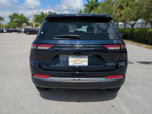 2023 Jeep Grand Cherokee Limited X