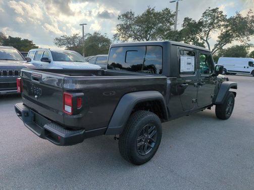 2026 Jeep Gladiator Sport S
