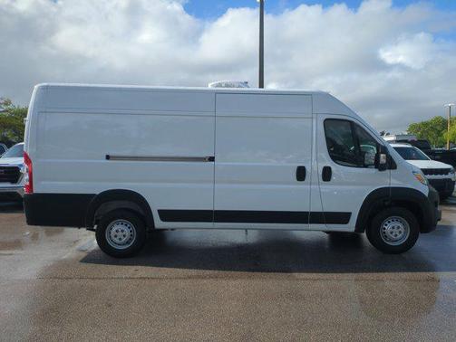 Bright White Clearcoat 2025 RAM ProMaster 3500 High Roof