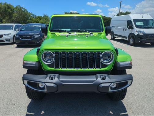 Mojito Clearcoat 2026 Jeep Wrangler 4-Door Sahara 4x4