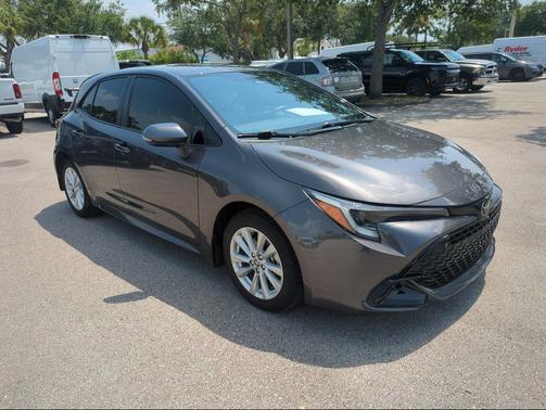 Magnetic Gray Metallic 2025 Toyota Corolla SE