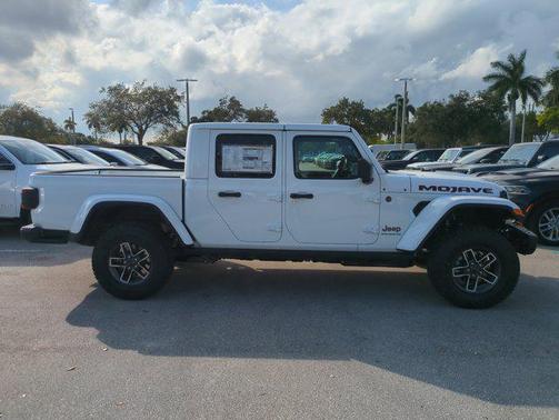 2026 Jeep Gladiator Mojave X 4x4