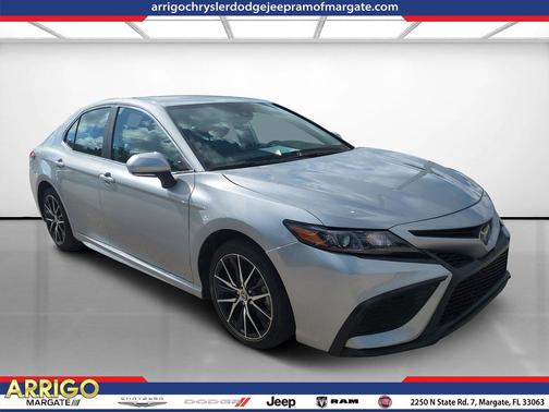 Celestial Silver Metallic 2023 Toyota Camry SE