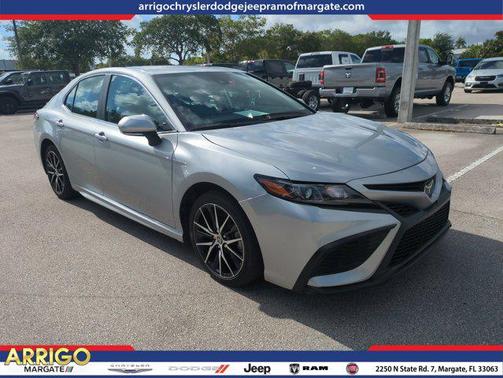 Celestial Silver Metallic 2023 Toyota Camry SE