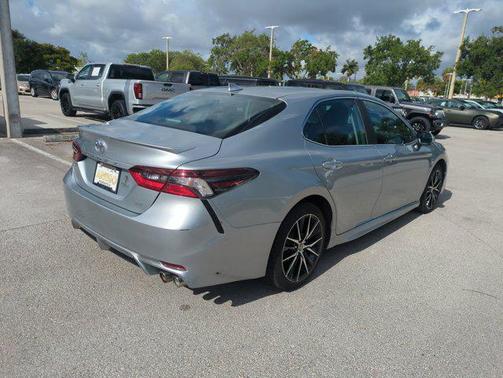 Celestial Silver Metallic 2023 Toyota Camry SE
