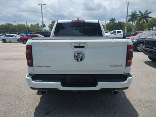 Bright White Clearcoat 2022 RAM 1500 Limited