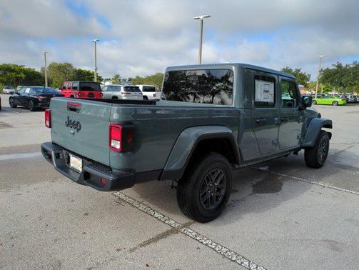 2025 Jeep Gladiator Sport S