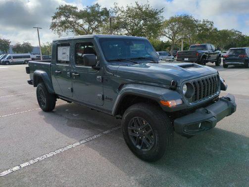 2025 Jeep Gladiator Sport S