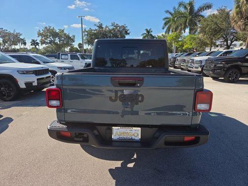 2026 Jeep Gladiator Sport S