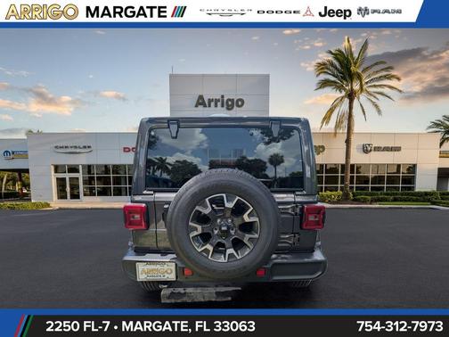 granite crystal metallic clearcoat 2026 Jeep Wrangler 4-Door Sahara 4x4