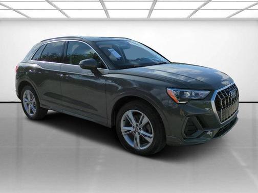 2020 Audi Q3 45 S line Premium