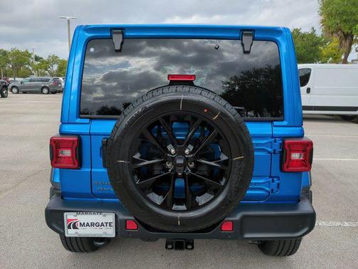 2025 Jeep Wrangler 4xe Sahara