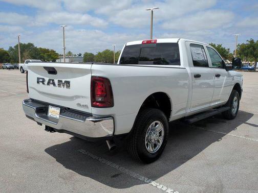 2025 RAM 2500 Tradesman Crew Cab 4x4 6'4' Box