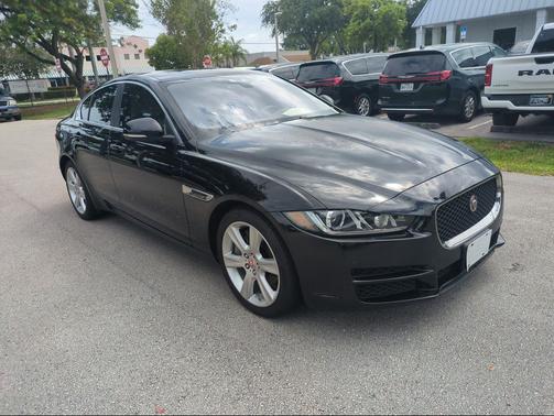 Black 2018 Jaguar XE 25t Prestige